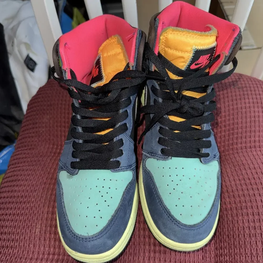 Size 6Y - Jordan 1 Retro High Tokyo Bio Hack